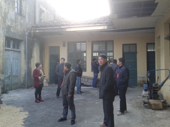 杨文弘副主席带领部分委员开展农村闲置校舍情况调研